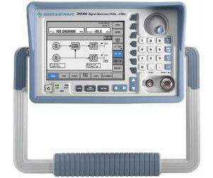주문 Rohde And Schwarz SM300 RF 신호 발생기 9 KHz ~ 3 GHz, AM/FM/위상/펄스 변조 및 데스크탑/랙마운트 디자인 포함 온라인 제조