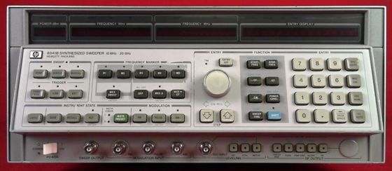 주문 키사이트 8341B 합성 신호 생성기 10MHz ~ 20GHz 낮은 위조 잡음 및 펄스 AM FM 변조 온라인 제조