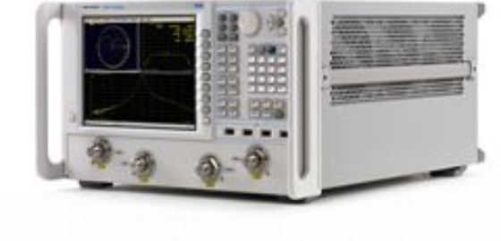 중고 Keysight N5224A PNA 마이크로파 네트워크 분석기 43.5 GHz (교정 인증서 포함)