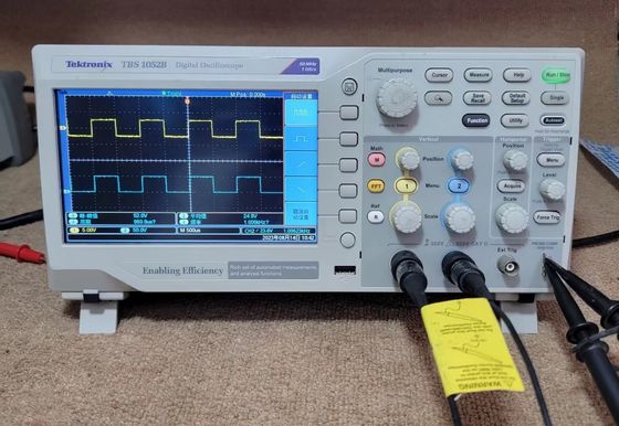50MHz 2 Ch 디지털 광소 오실로스코프 TBS1052B 테크트로닉스 디지털 오실로스코프
