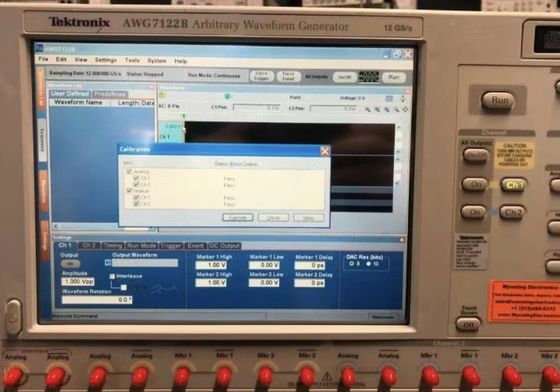 AWG7122B 12 GS/s 테크트로닉스 임의 파형 생성기 2 Ch