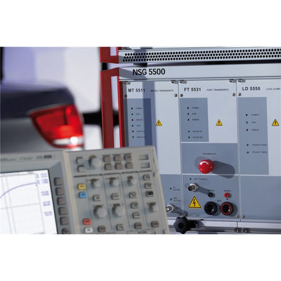 TESEQ NSG 5600/5500 테스트 전압/자기장/시누소이드용 기능 발생기