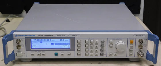 Rohde & Schwarz SMR27 27GHz 마이크로파 신호 생성기 다목적 사용된 시험 장비