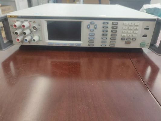 플루크 8508a 참조 멀티미터 77μV/V AC 전압의 상대적 정확성 정확한 산업 측정