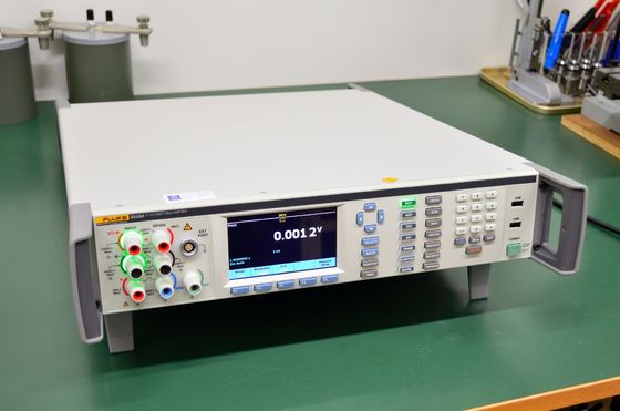 FLUKE 8558A 8.5자리 멀티미터 정밀 측정용 산업용